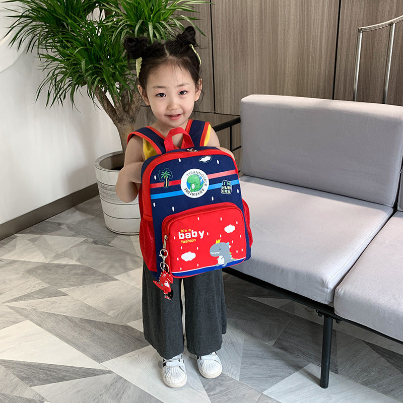 Children's school backpack with adjustable shoulder straps and spacious compartments for boys and girls, suitable for school and daily use